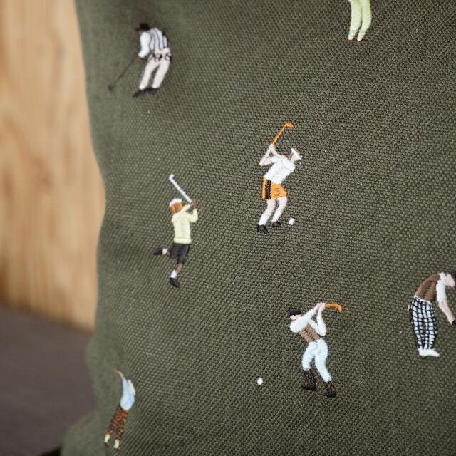クッションカバー ゴルファー ゴルフ 刺繍 48X48 中綿別売 50x50 ファインリトルデイ 北欧 おしゃれ かわいい 高級感 麻 オリーブ グリーン ユニーク |  | 04
