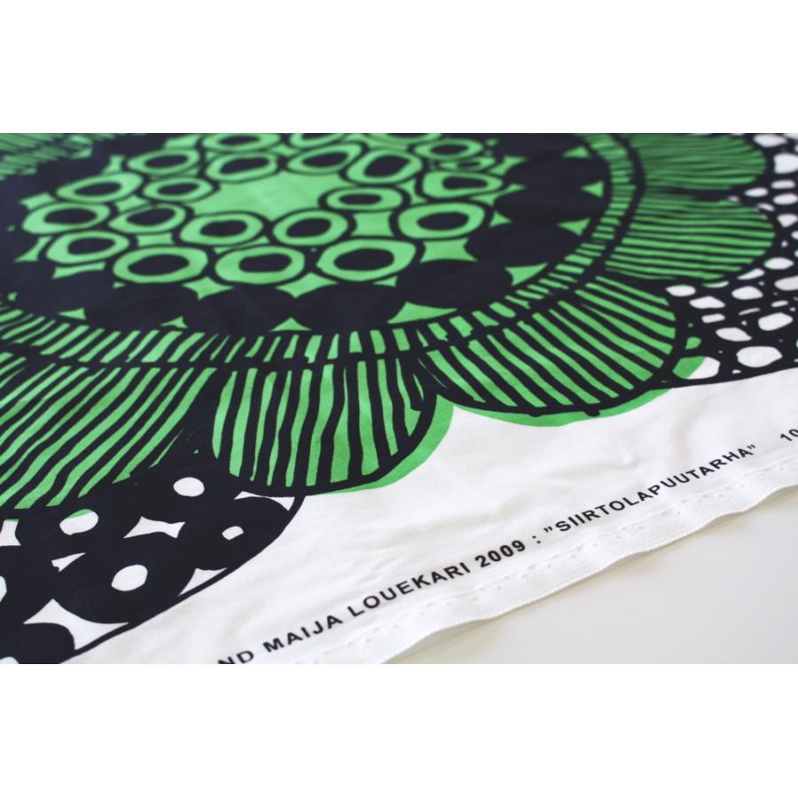 marimekko マリメッコ 生地 シイルトラプータルハ No.160 緑 marimekko マリメッコ 生地 シイルトラプータルハ No.160 緑