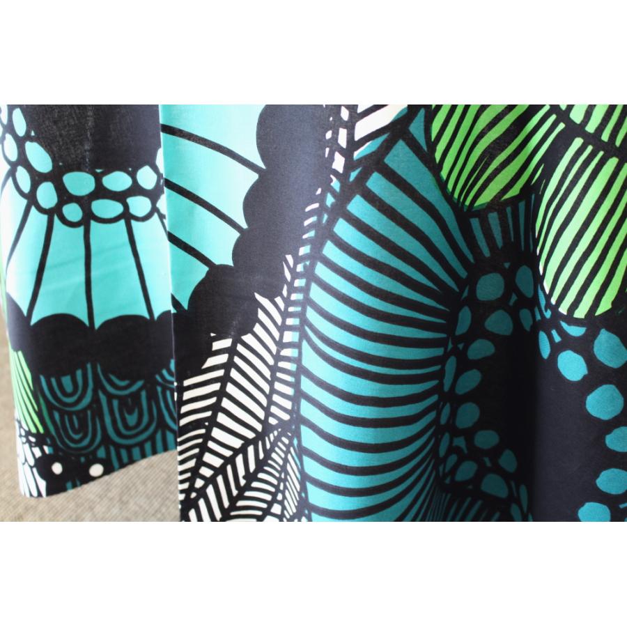 marimekko マリメッコ 生地 シイルトラプータルハ No.160 緑 marimekko マリメッコ 生地 シイルトラプータルハ No.160 緑