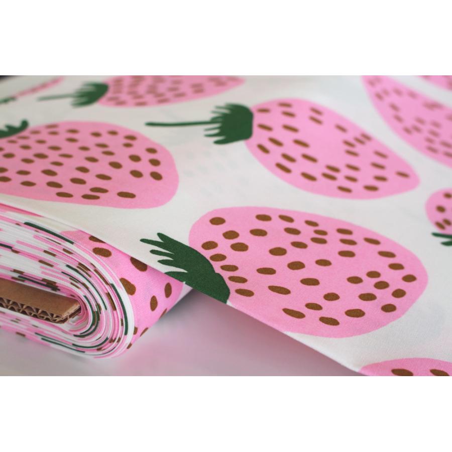 marimekko マリメッコ 生地 いちご ピエニ マンシッカ ピンク marimekko マリメッコ 生地 いちご ピエニ マンシッカ ピンク