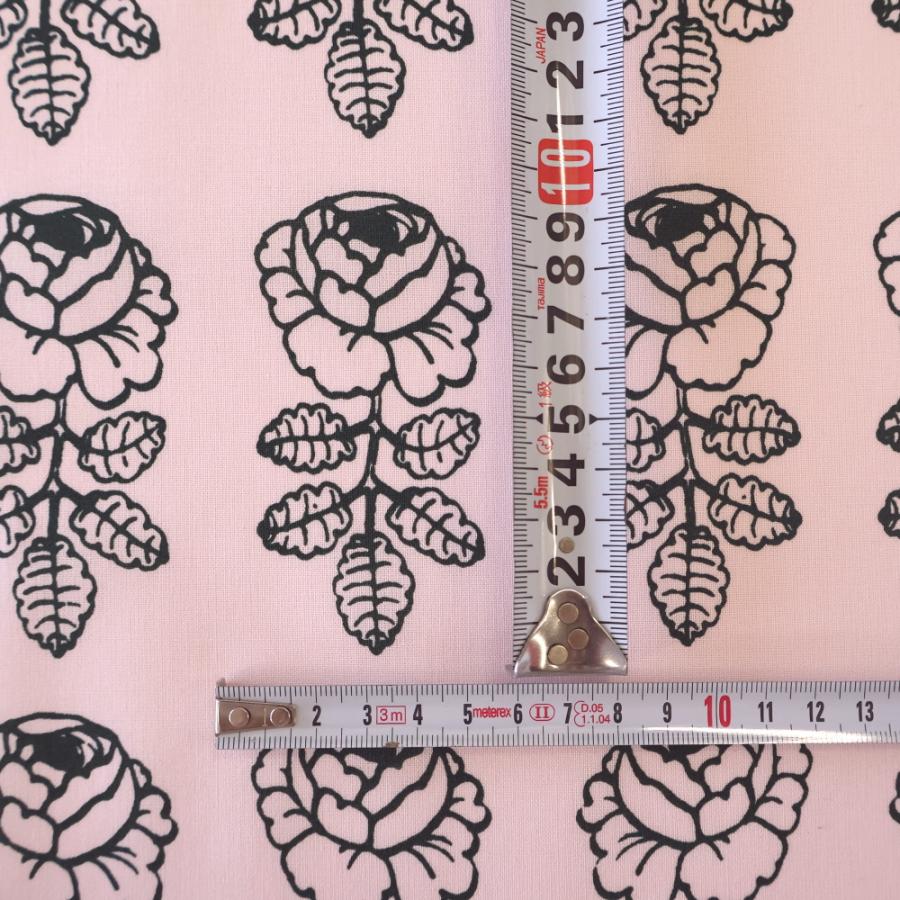 marimekko マリメッコ ヴィヒキルース 生地 ハーフカット はぎれ