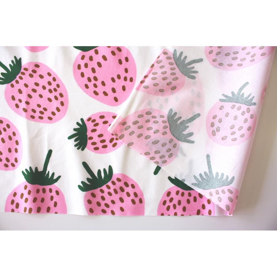 marimekko マリメッコ 生地 ハーフカット 柄違い2枚セット