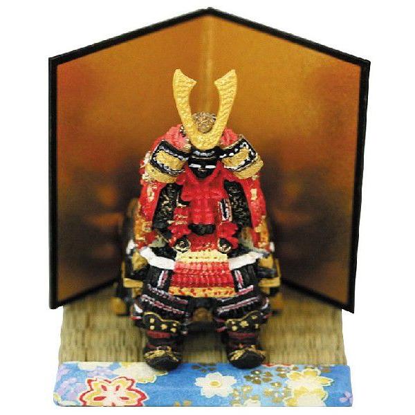 5066  ミニ鎧赤色     初節句 五月人形 コンパクト ミニチュア 兜飾り 鎧飾り フィギュア 内祝い 男の子 エッグアート（Yahoo!・いち藤）