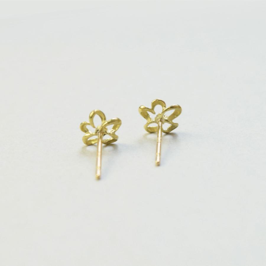 18金 ピアス 18k K18 ダイヤ お花 フラワーモチーフ スタッド 18金 ピアス 18k K18 ダイヤ お花 フラワーモチーフ スタッド
