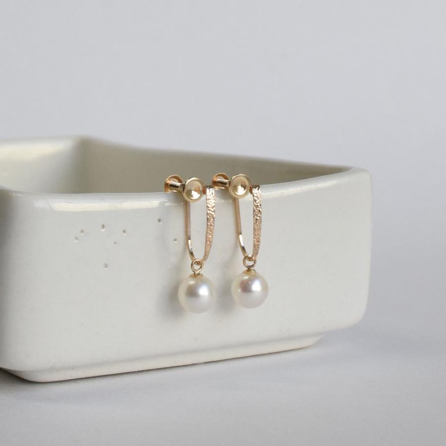 10金 ゴールド イヤリング 淡水パール 真珠 揺れる シンプル 華奢
