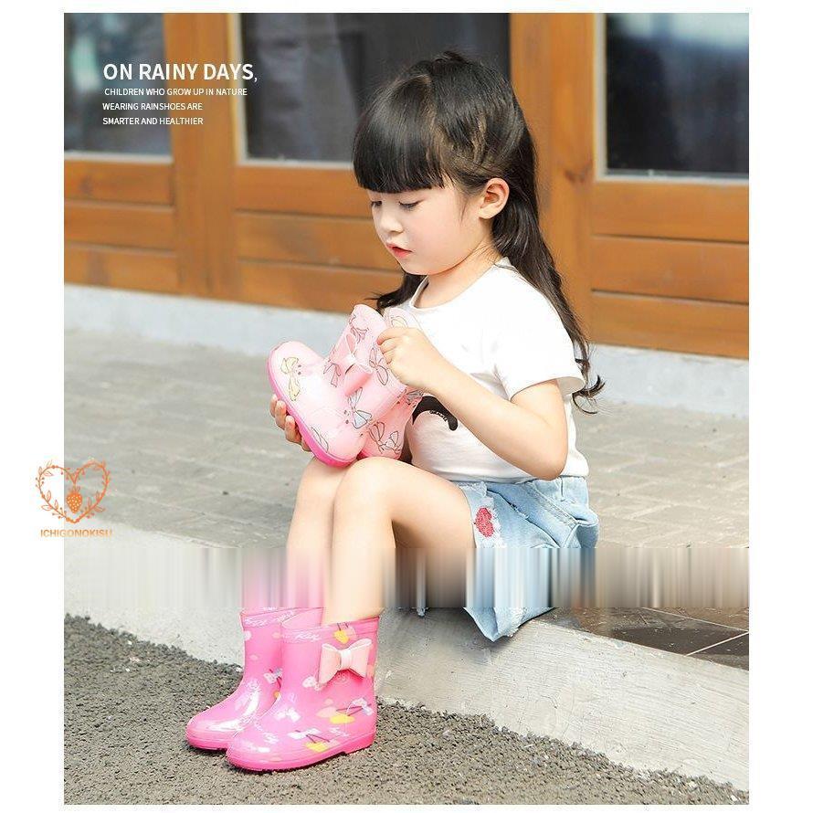 新品セール 長靴 キッズ おしゃれ 可愛い 子供 レインシューズ レインブーツ ベビー かわいい 女の子 ジュニア キッズ長靴 シューズ 雨靴 雨の日 梅雨 長ぐつ :xaw-0325-wkyy72:イチゴのキス - 通販 - Yahoo!ショッピング 新品セール 長靴 キッズ おしゃれ 可愛い 子供 レインシューズ レインブーツ ベビー かわいい 女の子 ジュニア キッズ長靴 シューズ 雨靴 雨の日 梅雨 長ぐつ :xaw-0325-wkyy72:イチゴのキス - 通販 - Yahoo!ショッピング