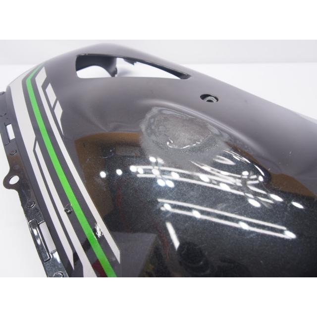 割れ無!ZX-14R.ZZ-R1400.純正アンダーカウル右.アンダーカバー 割れ無!ZX-14R.ZZ-R1400.純正アンダーカウル右.アンダーカバー