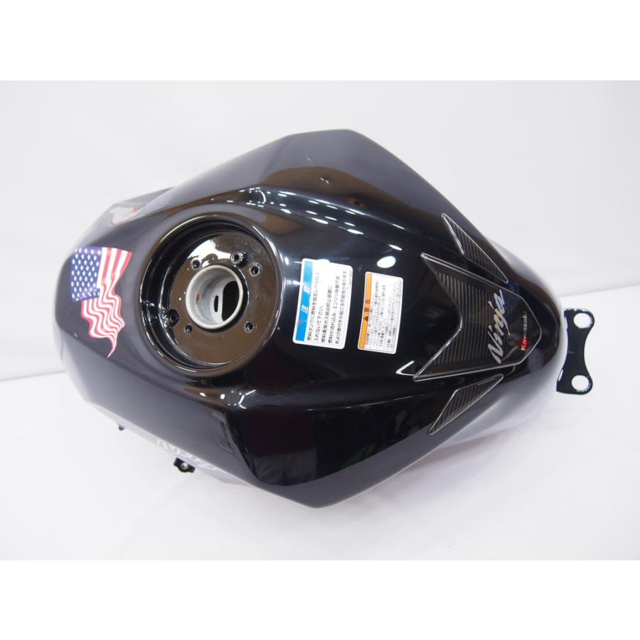 ニンジャ250.EX250P純正ガソリンタンク.燃料タンク.18-19ベース ニンジャ250.EX250P純正ガソリンタンク.燃料タンク.18-19ベース