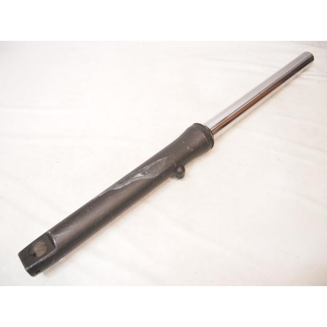 W650フロントフォーク左_曲がりなくショック効いてます。39mm W650フロントフォーク左_曲がりなくショック効いてます。39mm