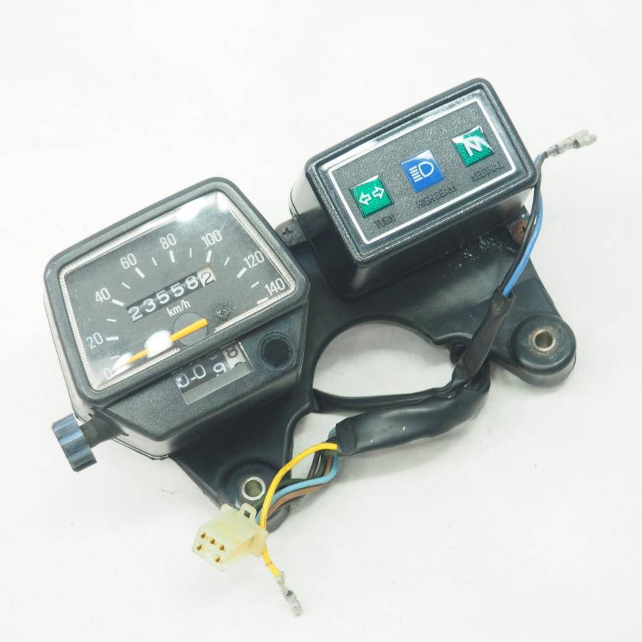 TW200純正メーターDG07J.2JLスピードメーター.インジケーター TW200純正メーターDG07J.2JLスピードメーター.インジケーター