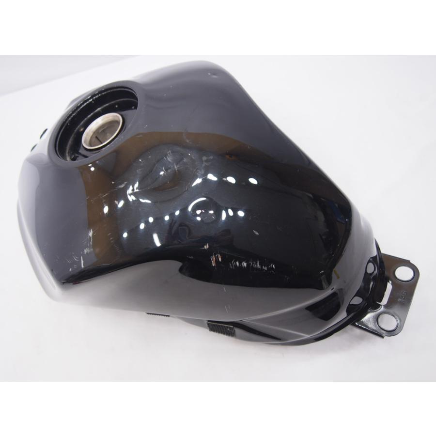 GSX250R純正ガソリンタンク.燃料タンクDN11A.ベースにどうぞ GSX250R純正ガソリンタンク.燃料タンクDN11A.ベースにどうぞ