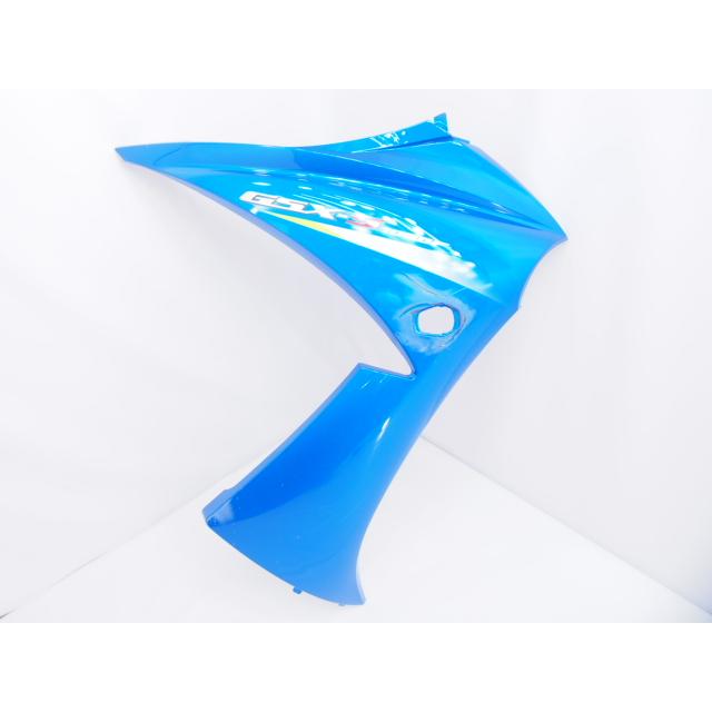 ベースにオススメ!GSX-S1000F.GT79A.純正サイドカウル右・ミドルカウル 