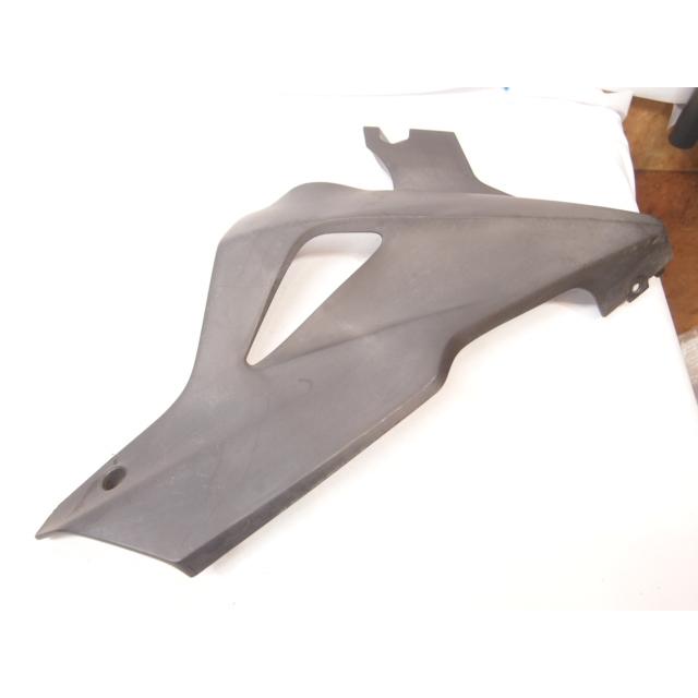 CBR250R純正アンダーカウル右 割れなし交換に MC41前期 KYJ刻印 : 壱濱
