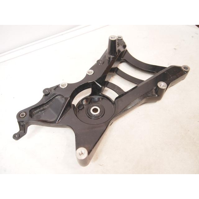 マグザム250純正マフラーステー 割れなし交換にSG17J SG21J 1B7刻印