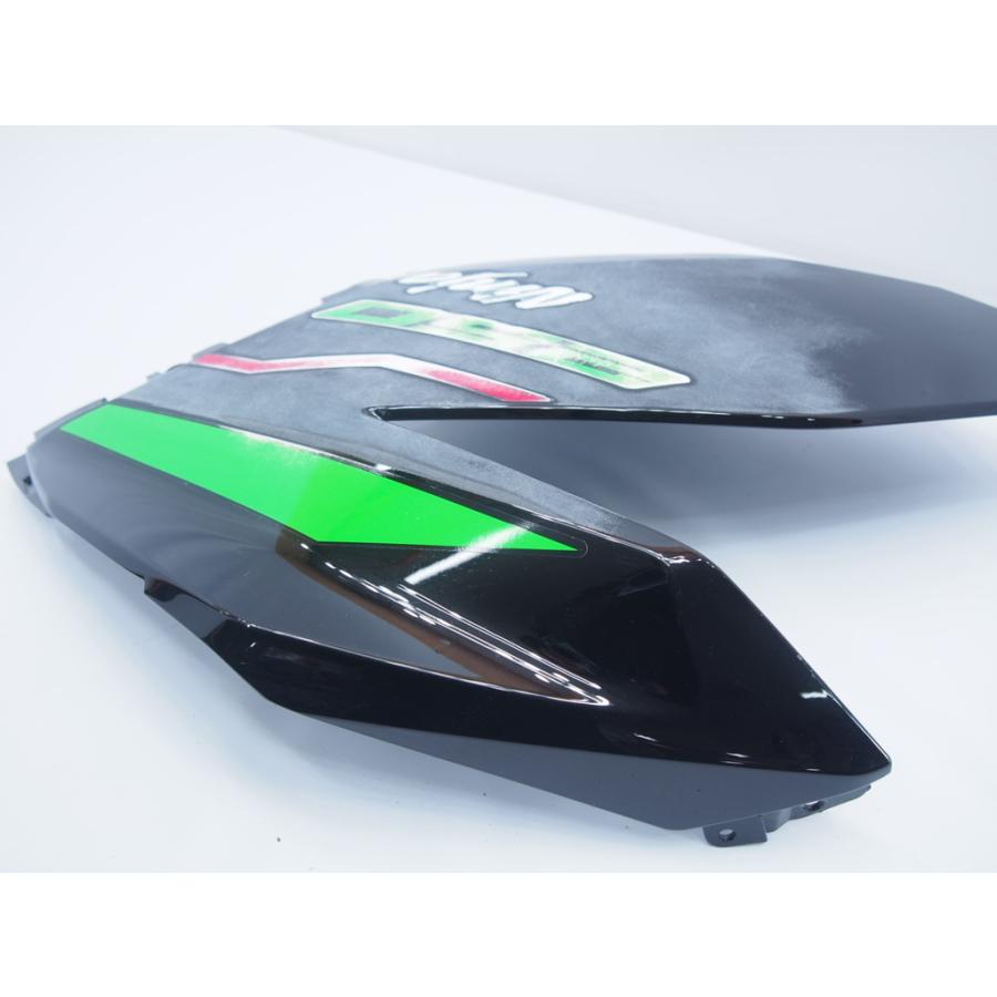 割れ無し! NINJA400 EX400G 18年- 純正サイドカウル右 ニンジャ 割れ無し! NINJA400 EX400G 18年- 純正サイドカウル右 ニンジャ
