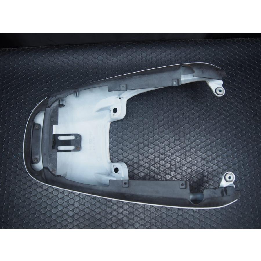 割れなし! イナズマ400 GK7BA 純正シートカウル テールカウル 割れなし! イナズマ400 GK7BA 純正シートカウル テールカウル