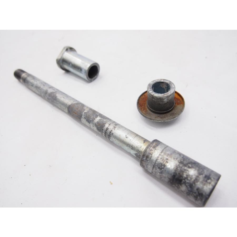 バンディット250V純正フロントアクスルシャフト.カラー付きGJ77Aベース