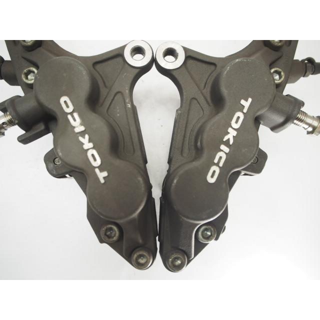 ZRX1200R純正6pod フロントブレーキキャリパー前キャリパー ZRX1200R純正6pod フロントブレーキキャリパー前キャリパー