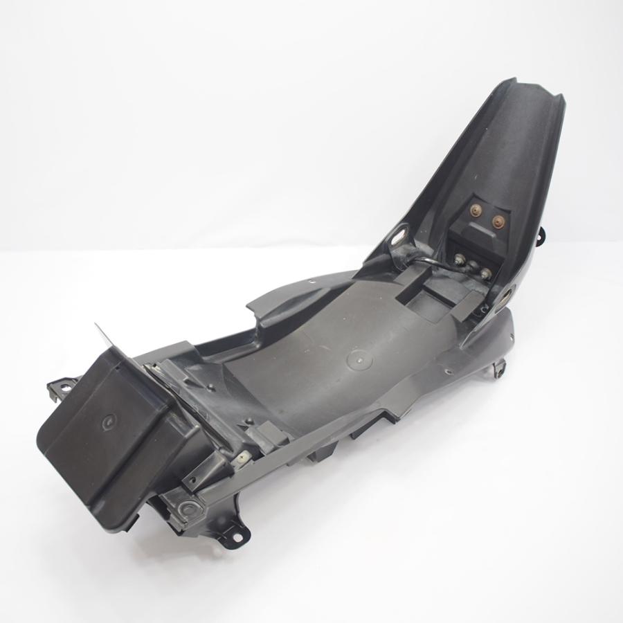 割れ無! バンディット1250 GW72A 純正インナーリアフェンダー