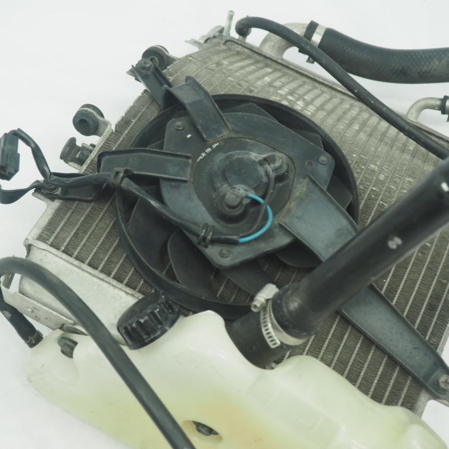ZX-10R 05年 ZXT00C純正 ラジエーター ラジエター 電動ファン ZX-10R 05年 ZXT00C純正 ラジエーター ラジエター 電動ファン