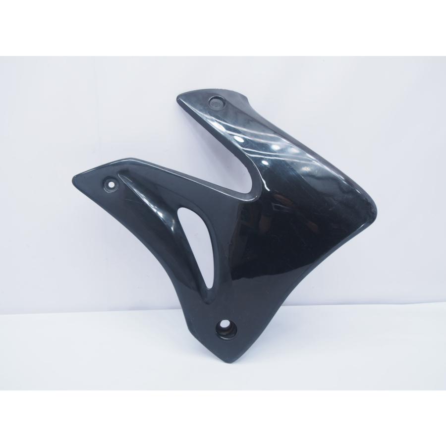 CRM250AR 純正　ラジエーターシュラウド右 割れ無! CRM250AR MD32 純正シュラウド右 サイドカバー サイドカウル