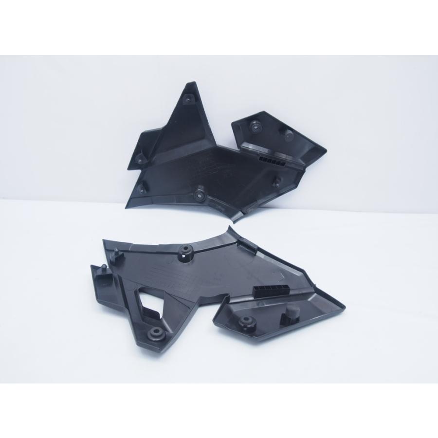 補修ベースにVストローム250 DS11A 純正サイドカバー左右 サイドカウル