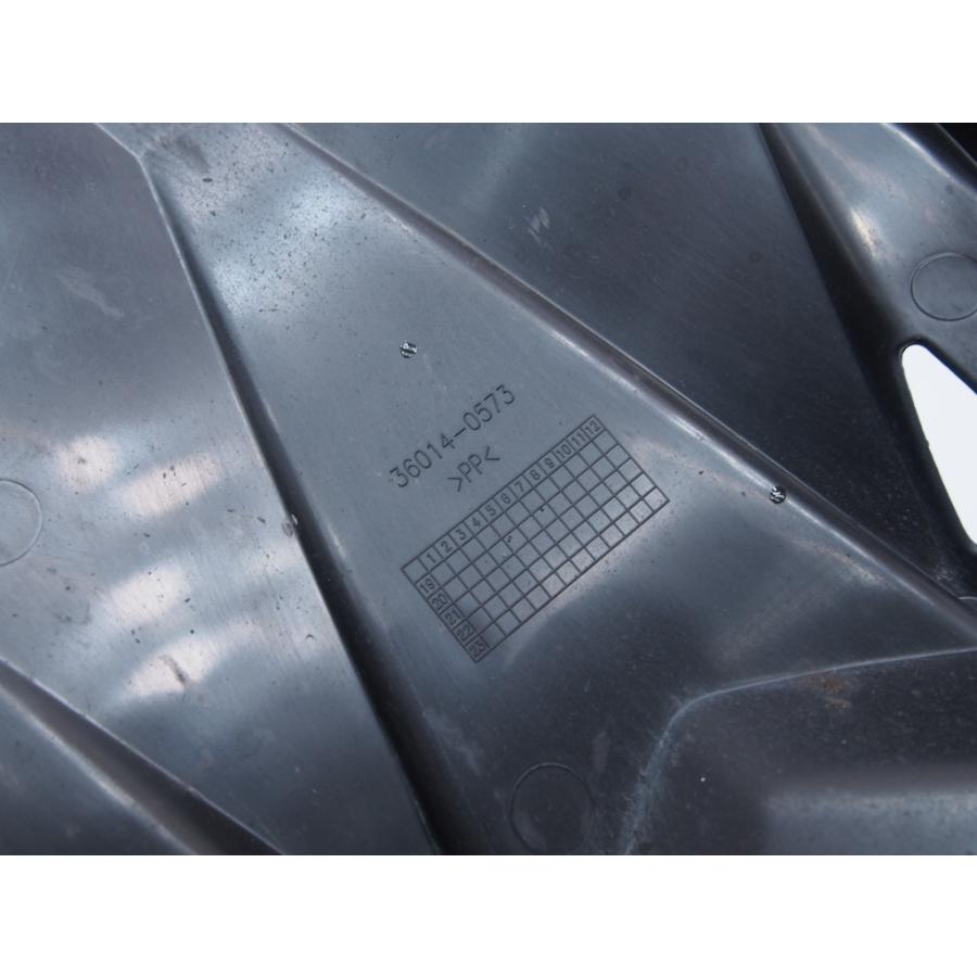 割れ無! ZX-25R ZX250E 20年- 純正インナーリアフェンダー 割れ無! ZX-25R ZX250E 20年- 純正インナーリアフェンダー