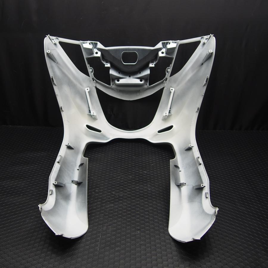 割れ無! マジェスティ250 5GM SG03J 純正アッパーカウル 割れ無! マジェスティ250 5GM SG03J 純正アッパーカウル