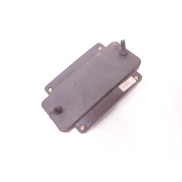 リピ割-100★複数割-200★C70×2セット♡クラシックピオニー3点セット♥️ ZRX1200R純正ジャンクションBOX 割れなし交換に ヒューズケース