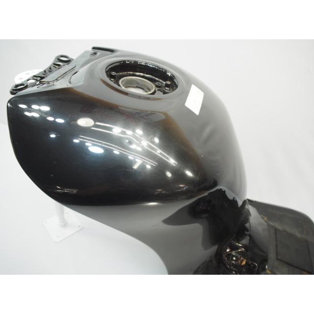 ZZR1400純正タンク ガソリンタンク燃料タンク フューエルタンク ZZR1400純正タンク ガソリンタンク燃料タンク フューエルタンク