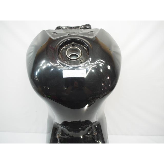 ZZR1400純正タンク ガソリンタンク燃料タンク フューエルタンク ZZR1400純正タンク ガソリンタンク燃料タンク フューエルタンク