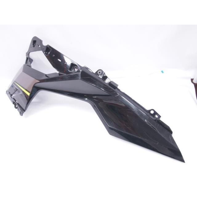 Ninja250 Ninja400 アンダーカウル ブラック ニンジャ400/250純正アンダーカウル左 割れ無し仕上げ用に。18年