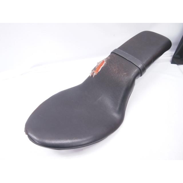 スティード400社外シート 表皮破れで張替え用に。NC26 コブラシート 