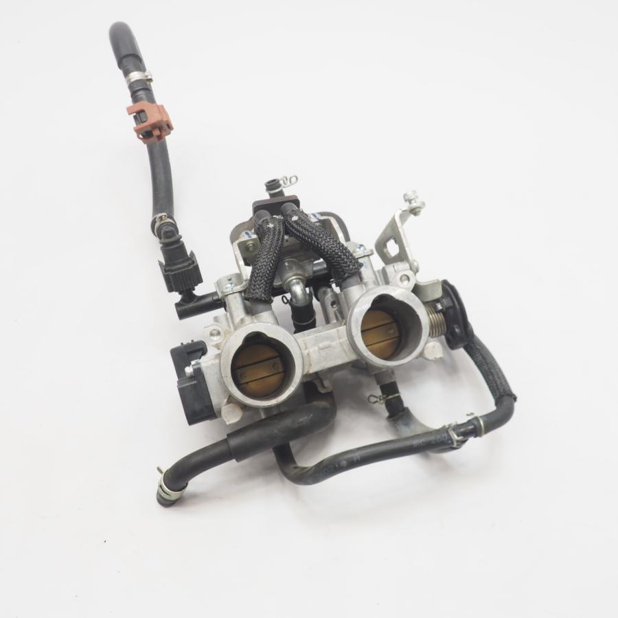 YZF-R25 RG43J スロットルボディ fi BS8 fuelinjection インジェクター