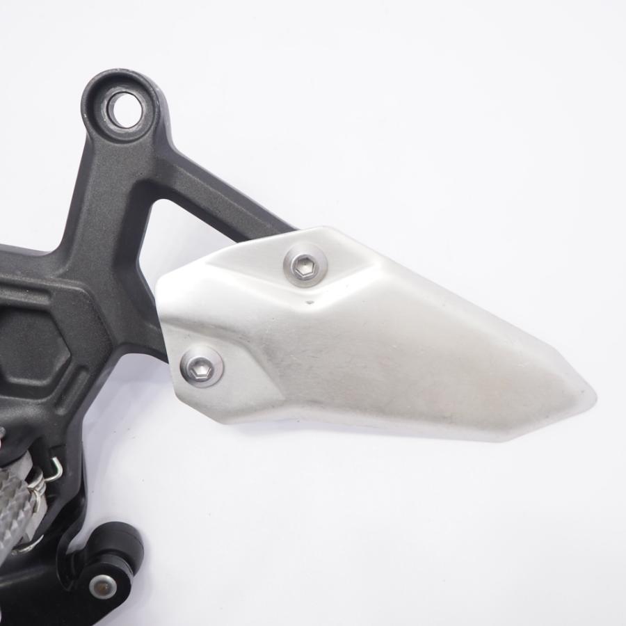 割れ無! ZX-25R ZX250E 純正ステップ左 ホルダー ヒールガード 割れ無! ZX-25R ZX250E 純正ステップ左 ホルダー ヒールガード