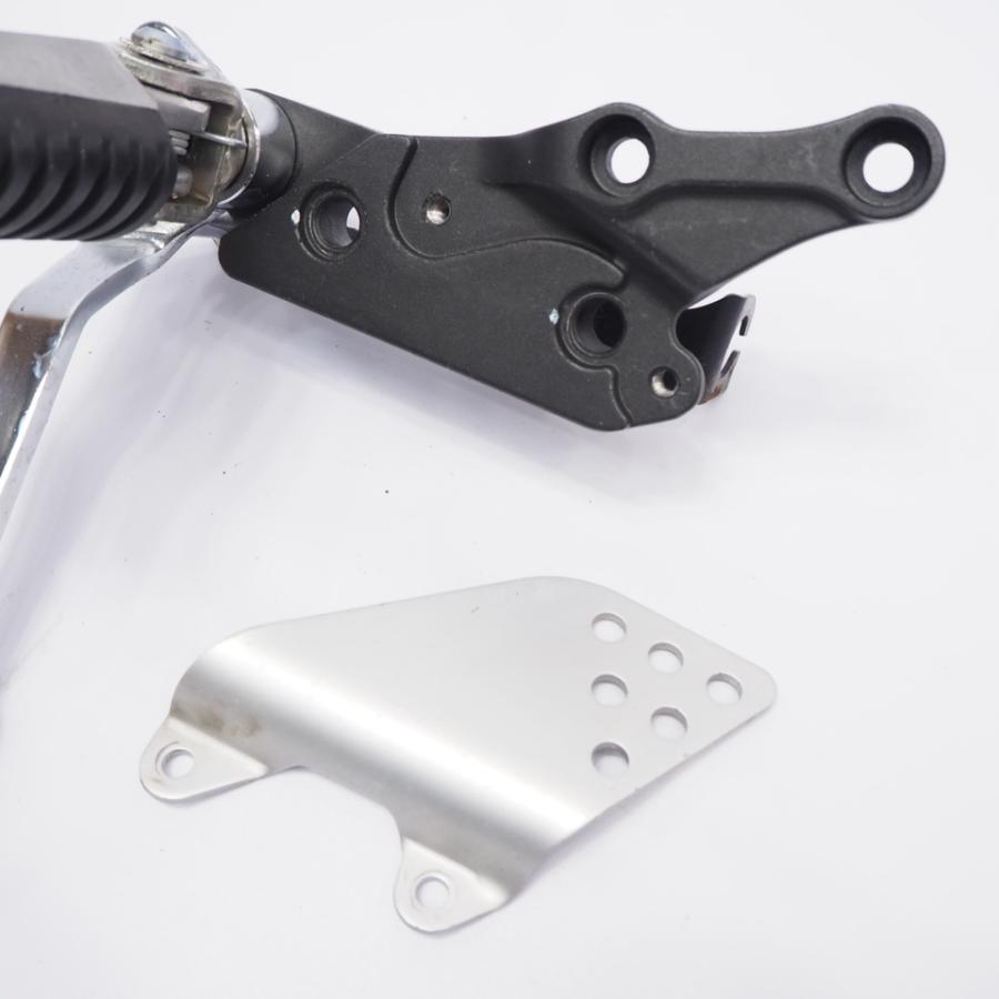 割れ無! ZRX1200DAEG 純正ステップ右 ホルダー ステッププレート