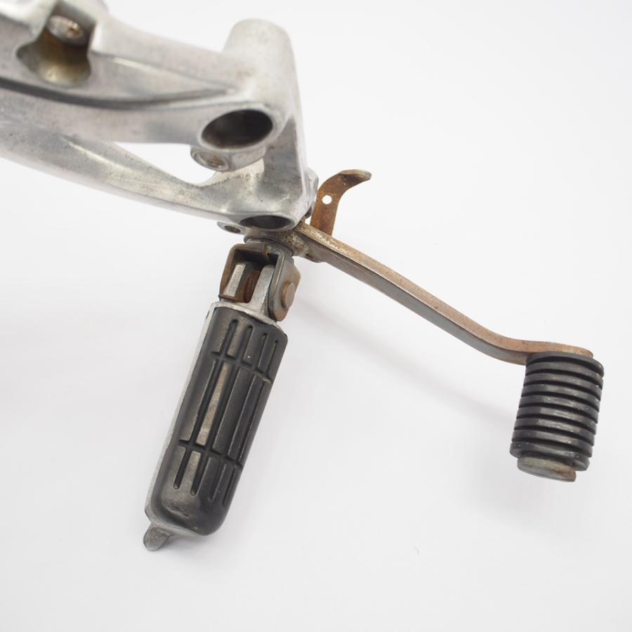 割れ無! ジール 3YX 純正ステップ右 ホルダー ステッププレート