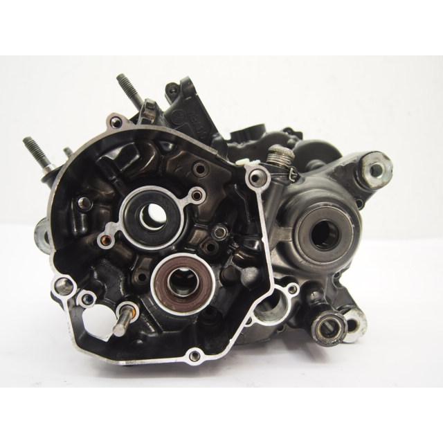 RZ50純正 クランクケース エンジン ケース A106E刻印 RA02J : 壱濱部品