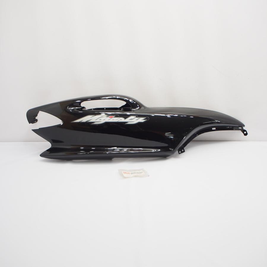 未使用品! 新品!! マジェスティ125 5CA 純正シートカウル右 テール