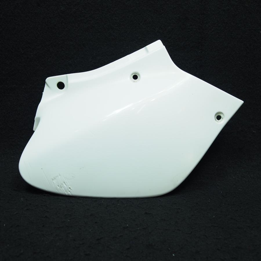 XR250 MD30 95-05年モデル 純正サイドカバー右. サイレンサーカバー