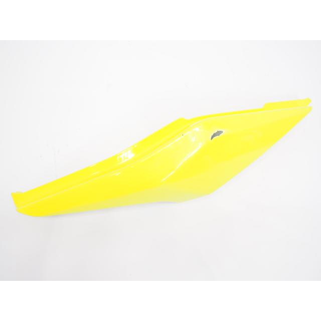 オープニング大放出セール ベースにオススメ グロム Jc61 後期型 16年 純正シートカウル左 テールカウル Grom K26