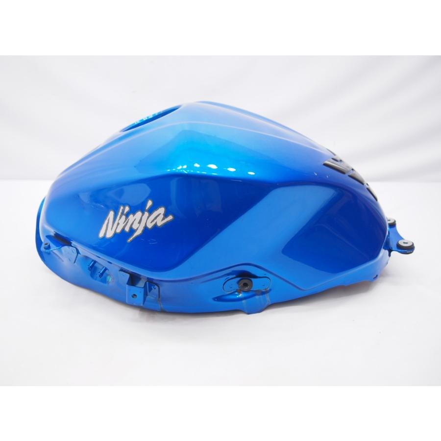 【値下げ】カワサキ　Ninja 250（EX250L）　純正タンク ニンジャ250純正タンクキャップEX250L.13-17年.お探しの方に