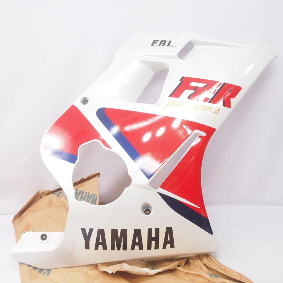 希少!.未使用.訳あり.FZR250.2KR.純正アンダーカウル.右.サイドカウル
