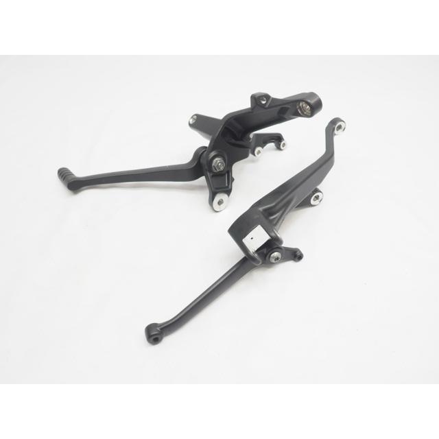 ハーレー スポーツスターS 純正ステップ ホルダー 左右 メインステップ  