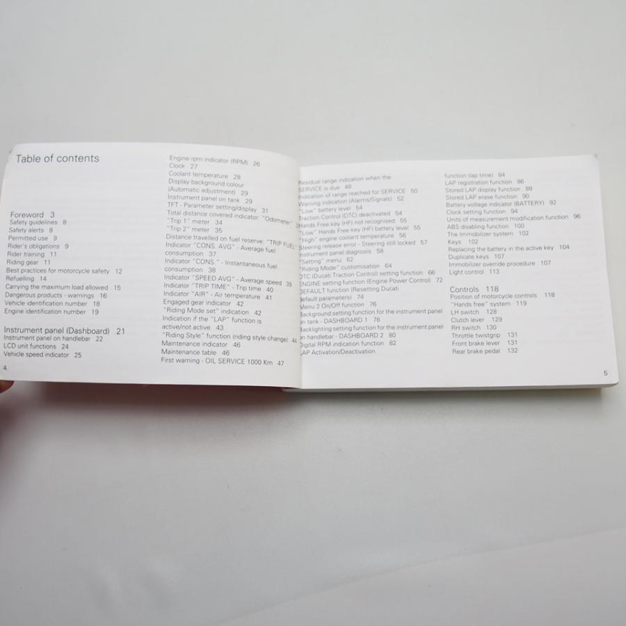 ディアベル ディアベルカーボン 取扱説明書 ディアベルABS/ディアベルカーボンABS ドゥカティ 正規 配線図有り 【中古】 69 即決.送料無料.DUCATI.ドゥカティ.Diavel Carbon.ABS.ディアベル
