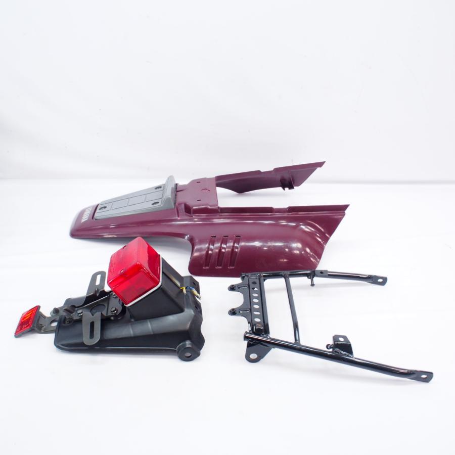 TW200 2JL純正テールカウル リアフェンダー シートレール TW200 2JL純正テールカウル リアフェンダー シートレール