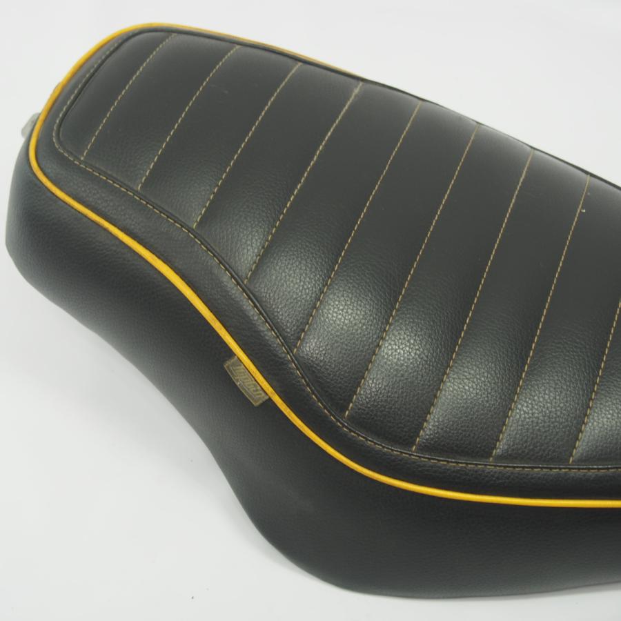 マスタング トリッパーソロシート(タックロール) ハーレースポーツスター04年〜 ハーレー マスタング トリッパーソロシートタックロール04年以後