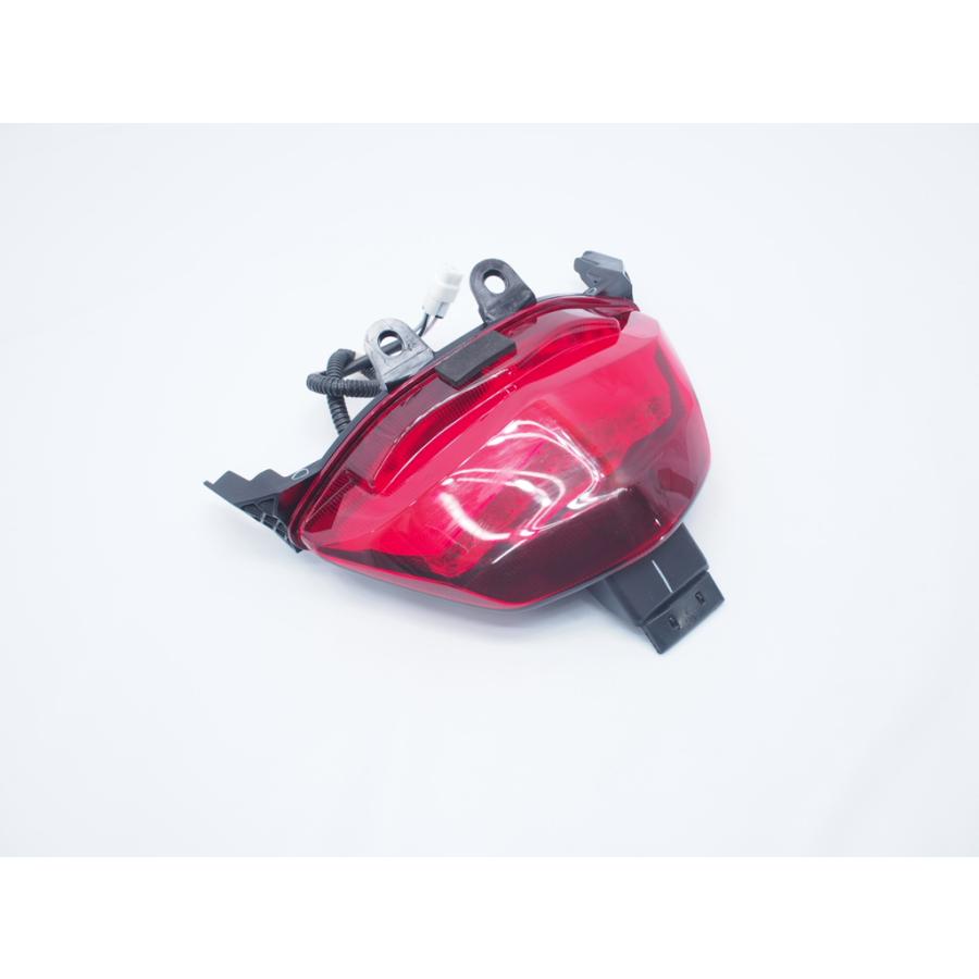 スズキ ジグサー ED22B 純正テールカウル テーレンズ 割れ無! ジクサー250 ED22B 純正テールランプ 点灯OK テールライト