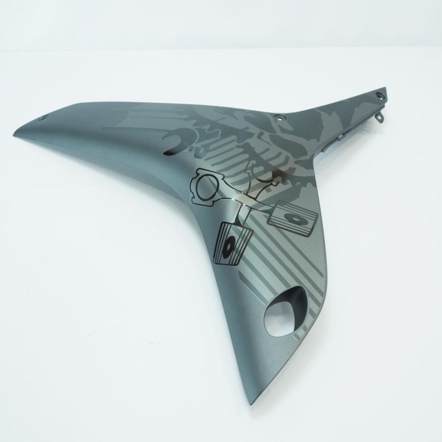 未使用品! CBR600RR PC40 前期 中期 07-12年 純正サイドカウル右