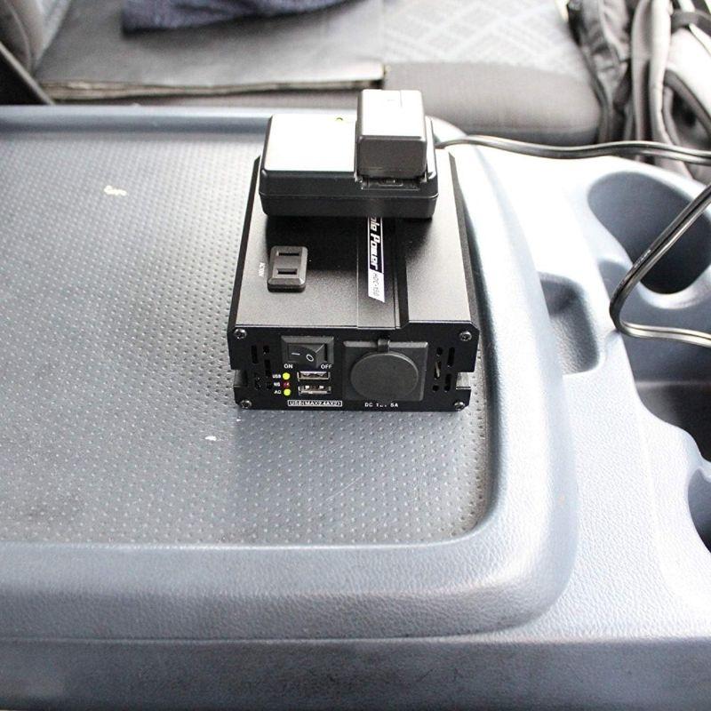 予約発売 メルテック 車載用 DCDCコンバーター デコデコ 静音タイプ 3way(USB&コンセント&アクセサリーソケット) DC24V コンセント